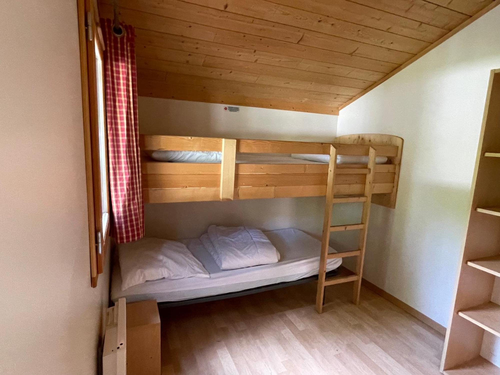 Camping Les Etoiles Saint-Sornin-Lavolps Exterior foto